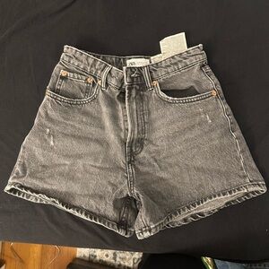 Zara Women's Charcoal Jean Shorts